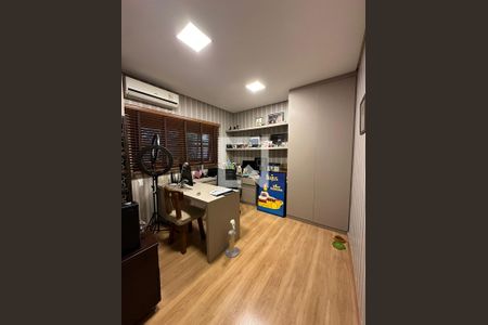 Quarto de casa para alugar com 3 quartos, 300m² em Diamante, Belo Horizonte