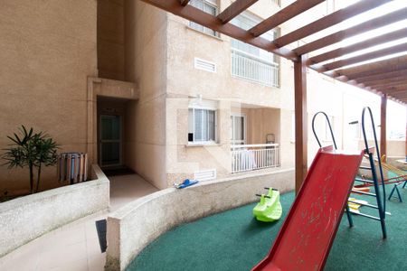 Apartamento à venda com 57m², 2 quartos e 1 vaga Apartamento à venda com 57m², 2 quartos e 1 vagaÁrea comum - Playground