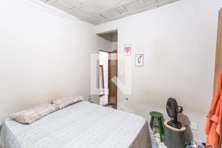 Quarto 2 de casa à venda com 3 quartos, 360m² em Aparecida, Belo Horizonte