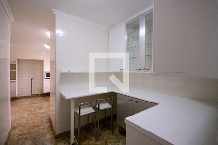 Apartamento à venda com 560m², 4 quartos e 5 vagas Apartamento à venda com 560m², 4 quartos e 5 vagasCozinha