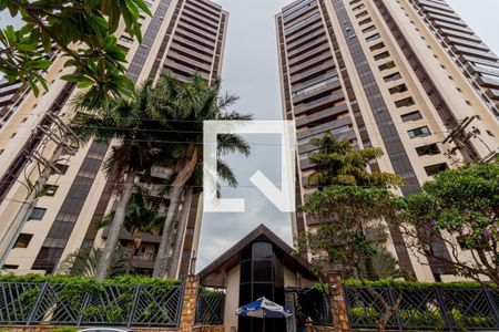Apartamento à venda com 560m², 4 quartos e 5 vagas Apartamento à venda com 560m², 4 quartos e 5 vagasFachada