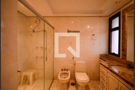 Apartamento à venda com 560m², 4 quartos e 5 vagas Apartamento à venda com 560m², 4 quartos e 5 vagasBanheiro do Quarto 2