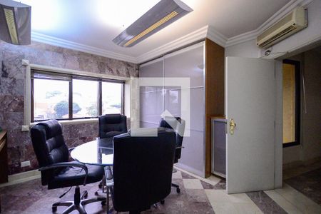 Apartamento à venda com 560m², 4 quartos e 5 vagas Apartamento à venda com 560m², 4 quartos e 5 vagasEscritório