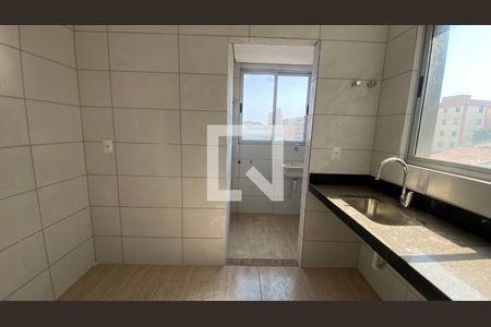 Cozinha de apartamento à venda com 3 quartos, 68m² em Salgado Filho, Belo Horizonte