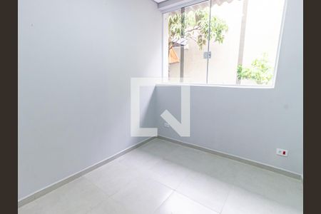 Quarto de casa para alugar com 2 quartos, 220m² em Canindé, São Paulo