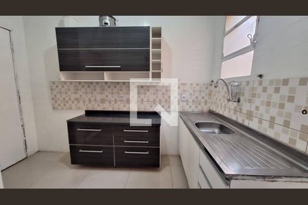 Cozinha de apartamento à venda com 2 quartos, 140m² em Carlos Prates, Belo Horizonte