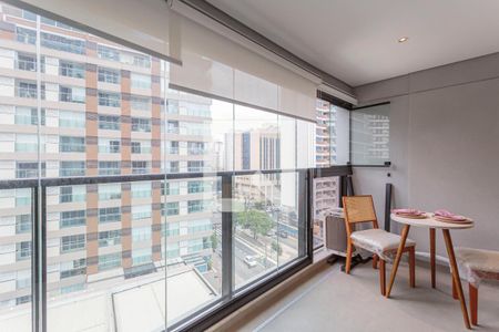 Sala/Quarto de kitnet/studio para alugar com 1 quarto, 31m² em Indianópolis, São Paulo