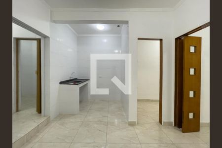 Sala e Cozinha  de casa para alugar com 2 quartos, 35m² em Cidade Antônio Estêvão de Carvalho, São Paulo