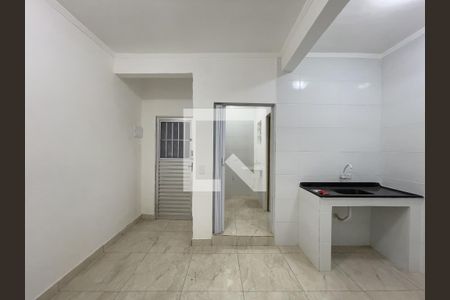 Sala e Cozinha  de casa para alugar com 2 quartos, 35m² em Cidade Antônio Estêvão de Carvalho, São Paulo