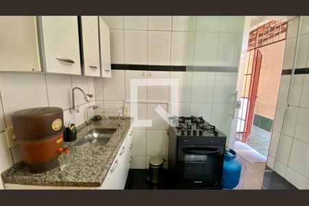 Cozinha de apartamento à venda com 2 quartos, 78m² em Jardim America, Belo Horizonte