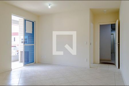 Sala de apartamento para alugar com 2 quartos, 70m² em Trindade, Florianópolis