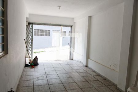 Casa à venda com 478m², 5 quartos e 2 vagas Casa à venda com 478m², 5 quartos e 2 vagasGaragem