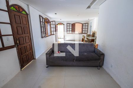 Sala de casa à venda com 4 quartos, 150m² em Jardim Guanabara, Belo Horizonte