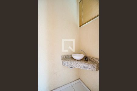 Lavabo de apartamento para alugar com 2 quartos, 56m² em Penha de França, São Paulo