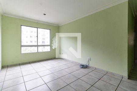 Sala de apartamento para alugar com 2 quartos, 62m² em Jardim Santa Emilia, São Paulo