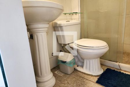 Banheiro de apartamento para alugar com 1 quarto, 40m² em Lapa, Rio de Janeiro