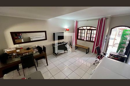 Sala de casa à venda com 3 quartos, 160m² em Pinheiros, São Paulo