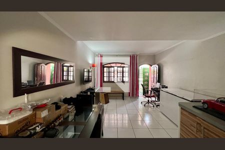 Sala de casa à venda com 3 quartos, 160m² em Pinheiros, São Paulo