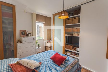 Quarto de apartamento à venda com 1 quarto, 47m² em Santa Efigênia, Belo Horizonte