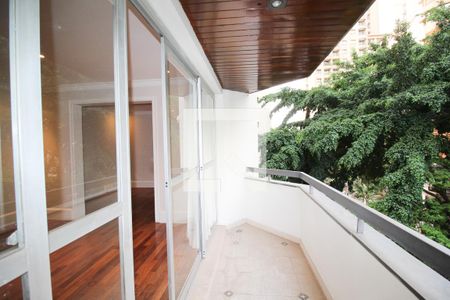 Varanda de apartamento à venda com 3 quartos, 197m² em Pinheiros, São Paulo