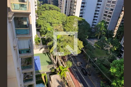 Apartamento à venda com 2 quartos, 126m² em Jardim Europa, São Paulo