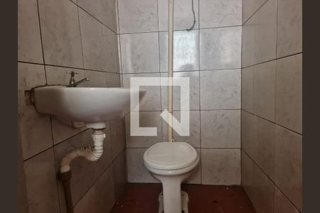 Banheiro social  de casa para alugar com 1 quarto, 84m² em Jardim Munhoz, Guarulhos