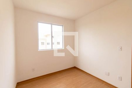 Quarto 1 de apartamento para alugar com 2 quartos, 50m² em Uberaba, Curitiba