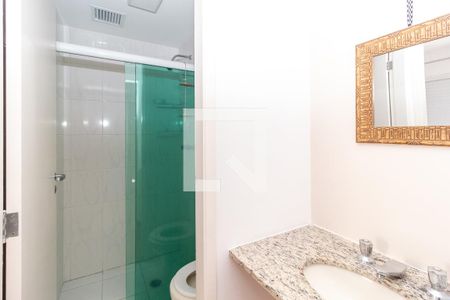 Banheiro  de apartamento para alugar com 1 quarto, 40m² em Vila Gomes Cardim, São Paulo