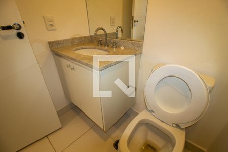 Banheiro de apartamento à venda com 1 quarto, 22m² em Butantã, São Paulo