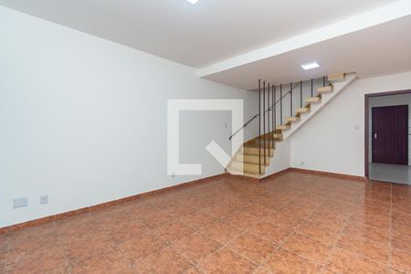 Sala de casa à venda com 2 quartos, 150m² em Cidade Ademar, São Paulo