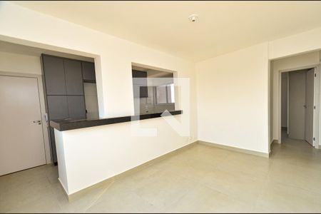 Sala de estar de apartamento para alugar com 3 quartos, 70m² em Ipiranga, Belo Horizonte