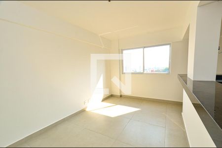 Sala de estar de apartamento para alugar com 3 quartos, 70m² em Ipiranga, Belo Horizonte