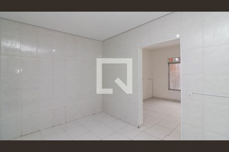 Cozinha de casa para alugar com 1 quarto, 35m² em Vila Nhocune, São Paulo