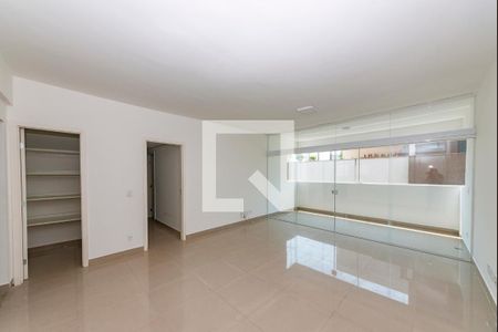 Sala de apartamento para alugar com 3 quartos, 110m² em Buritis, Belo Horizonte