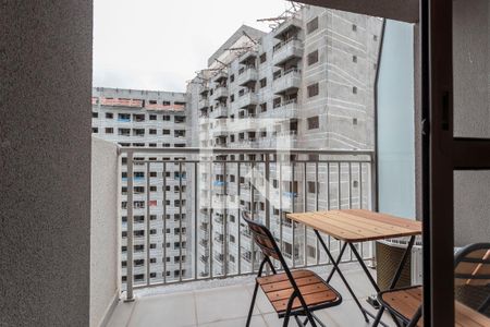 Varanda de kitnet/studio para alugar com 1 quarto, 27m² em Vila Nova Conceição, São Paulo