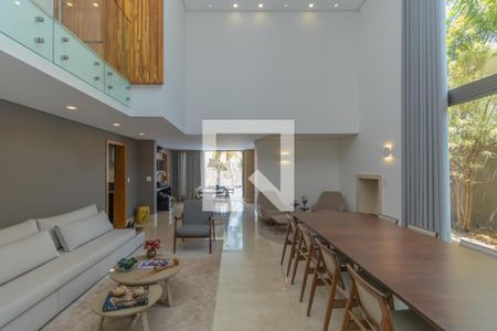 Casa à venda com 350m², 4 quartos e 7 vagasFoto 02