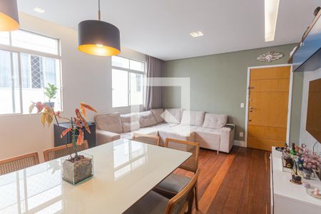 Sala de apartamento para alugar com 3 quartos, 83m² em Cidade Nova, Belo Horizonte