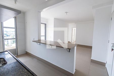 Cozinha de apartamento à venda com 2 quartos, 60m² em Santa Amelia, Belo Horizonte