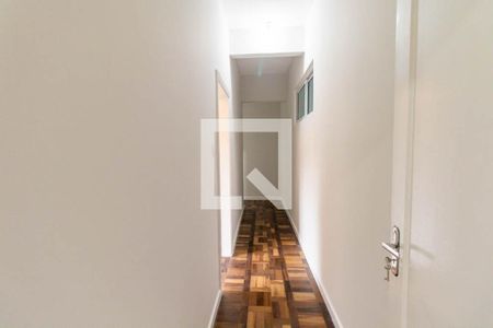 Corredor de apartamento para alugar com 3 quartos, 93m² em Centro, Curitiba