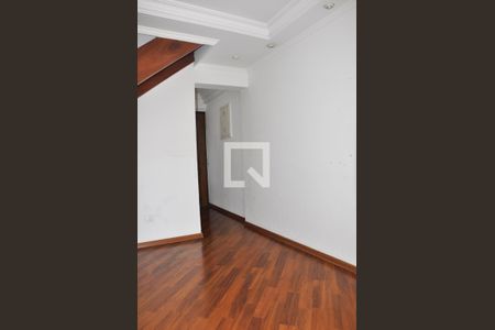 Sala de apartamento para alugar com 2 quartos, 107m² em Vila Mangalot, São Paulo