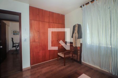 Quarto 1 de apartamento à venda com 4 quartos, 200m² em Auxiliadora, Porto Alegre