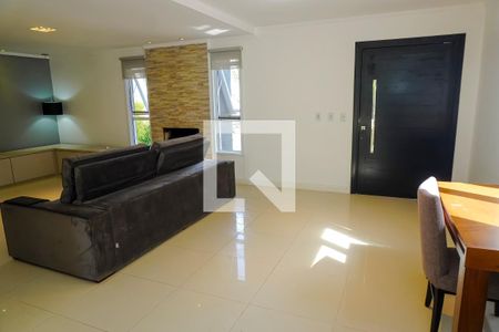 Sala de casa de condomínio para alugar com 3 quartos, 220m² em Querência, Viamão