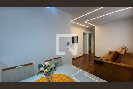 Sala de apartamento à venda com 3 quartos, 65m² em Estoril, Belo Horizonte