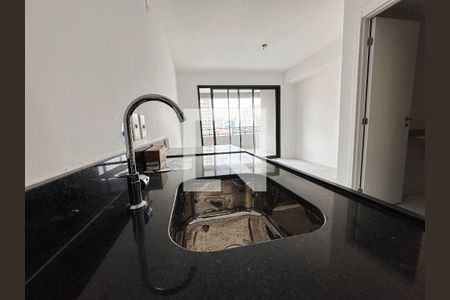 Cozinha de kitnet/studio à venda com 1 quarto, 33m² em Vila Pompéia, São Paulo