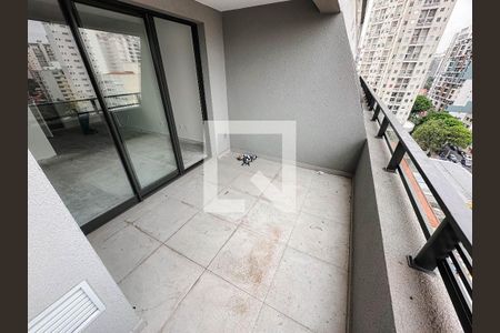 Sacada de kitnet/studio à venda com 1 quarto, 33m² em Vila Pompéia, São Paulo