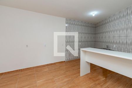 Sala/ Cozinha de casa para alugar com 2 quartos, 60m² em Jardim São Luís, São Paulo