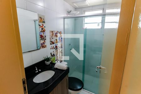 Banheiro de apartamento para alugar com 2 quartos, 45m² em Horto do Ype, São Paulo