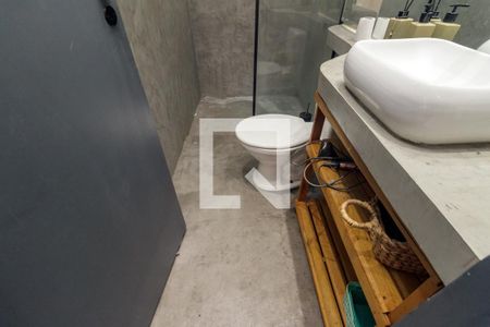 Banheiro de kitnet/studio para alugar com 1 quarto, 38m² em Centro Histórico de São Paulo, São Paulo