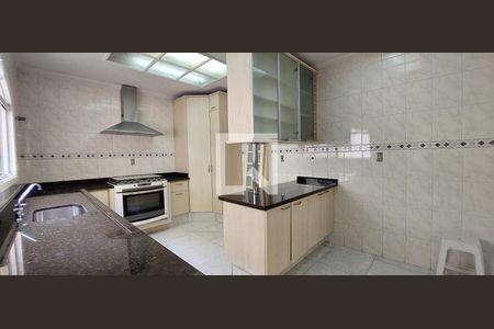 Apartamento à venda com 103m², 3 quartos e 2 vagas Apartamento à venda com 103m², 3 quartos e 2 vagasCozinha