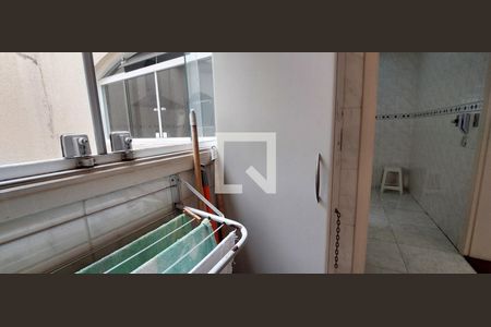Apartamento à venda com 103m², 3 quartos e 2 vagas Apartamento à venda com 103m², 3 quartos e 2 vagasÁrea de Serviço